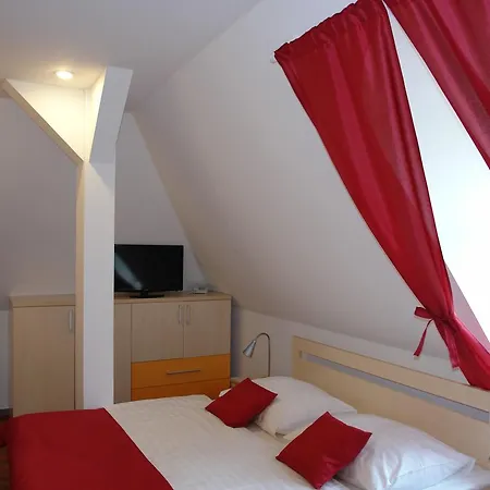 Szálloda Strelnice 3*