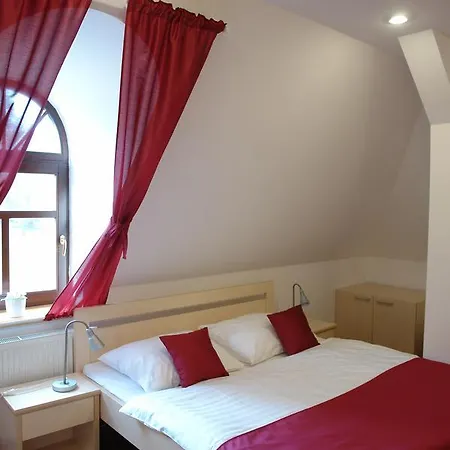 Szálloda Strelnice 3*