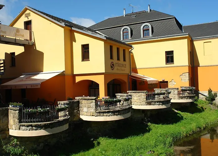 Hotel Strelnice 3*