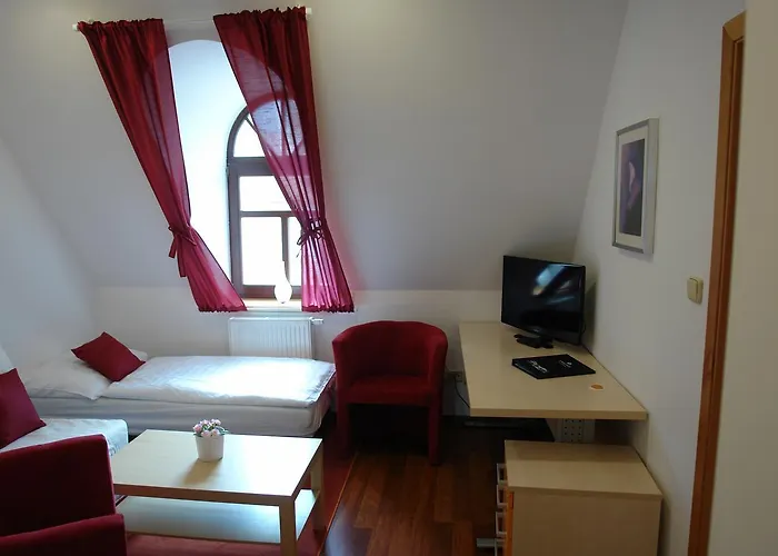 Hotel Strelnice 3*